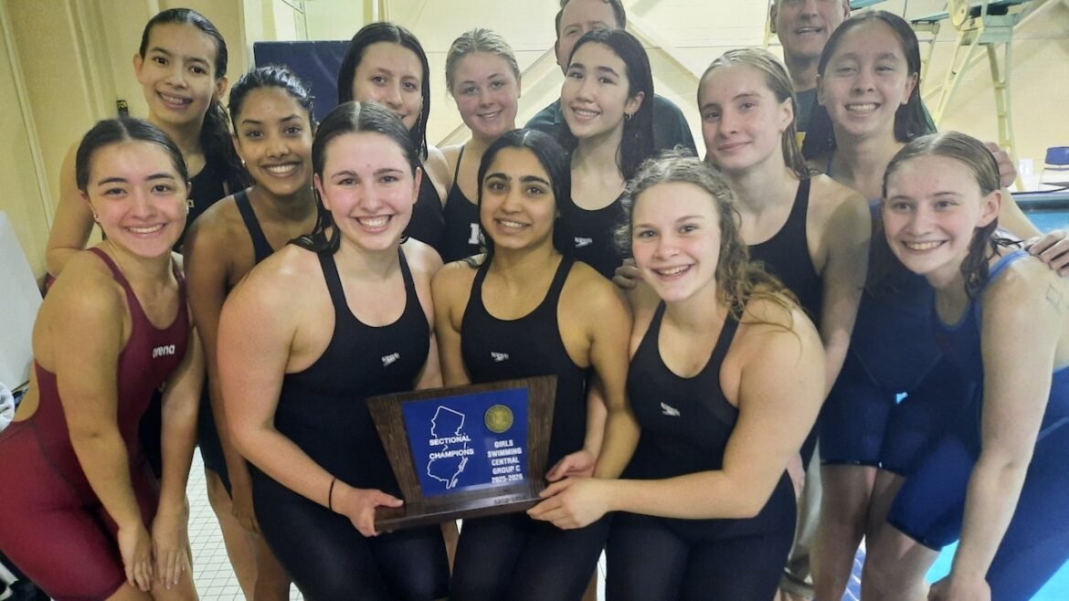 New Providence uses late push to defeat Gov. Livingston for Central Group C title