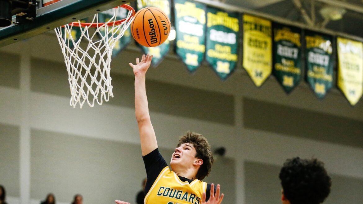 Simborski shoots No. 10 Montgomery past Hunterdon Central - Boys basketball recap