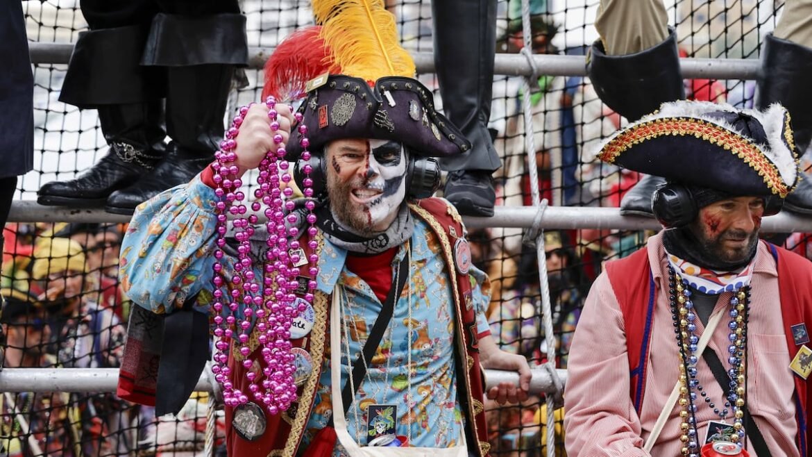 Tampa celebrates a cold, rainy Gasparilla
