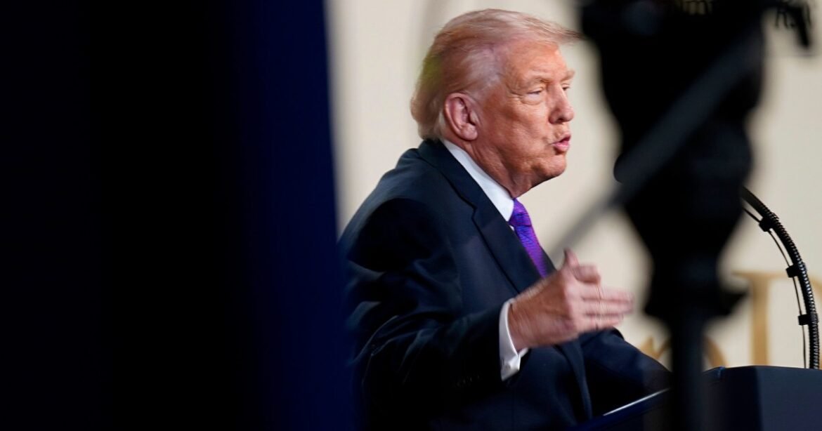 Trump Posts Video That Depicts Obamas as Apes – Mother Jones