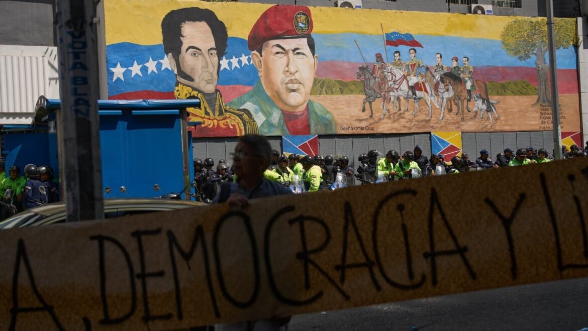 Venezuela’s post-Maduro leaders tout amnesty — while hundreds remain jailed. : NPR