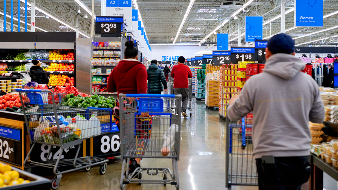 Walmart sales rise 5.6% as online reaches record 23% share