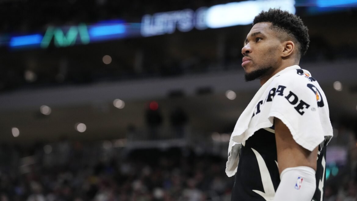 Why Giannis Reportedly Isn't 'Eager' for Warriors Trade amid Latest NBA Rumors