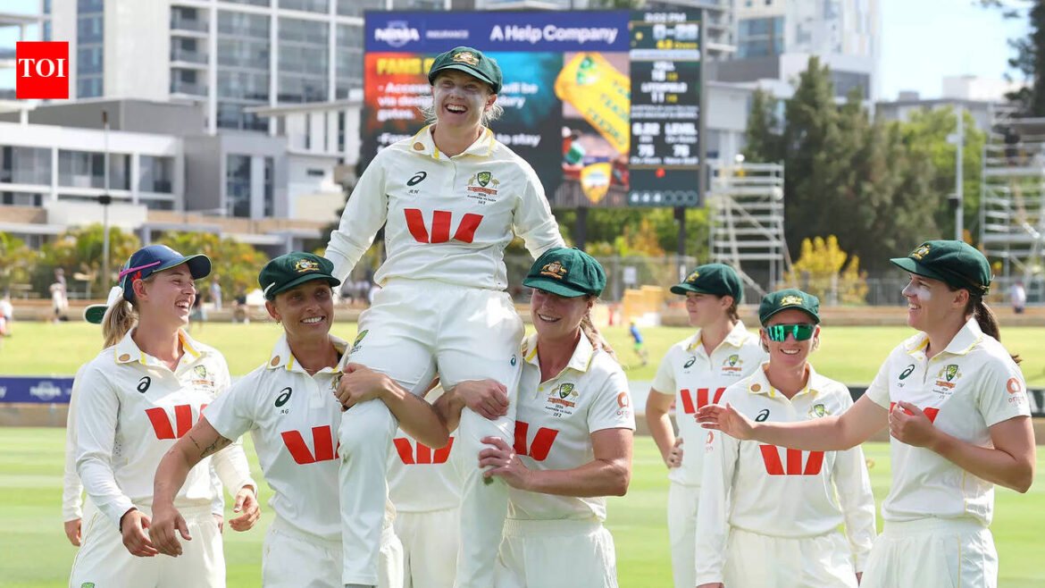 Alyssa Healy bids farewell with Australia's 10-wicket win over India: 'Long live Test cricket' | Cricket News