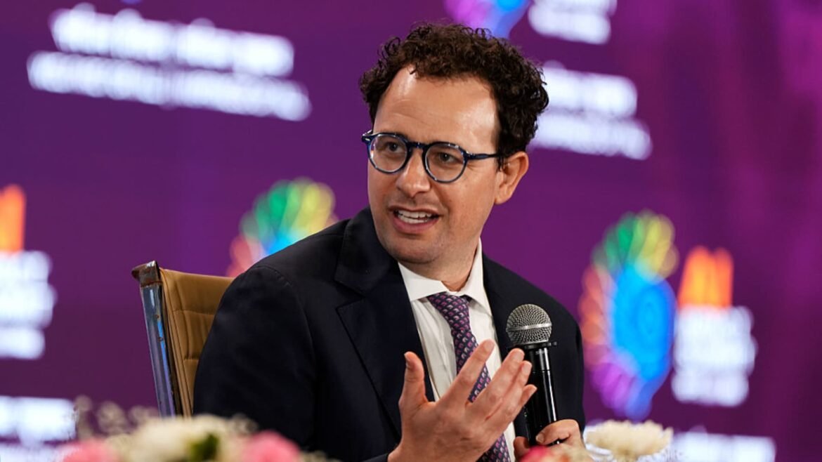 Anthropic was the Pentagon's choice for AI. Now it's banned and experts are worried