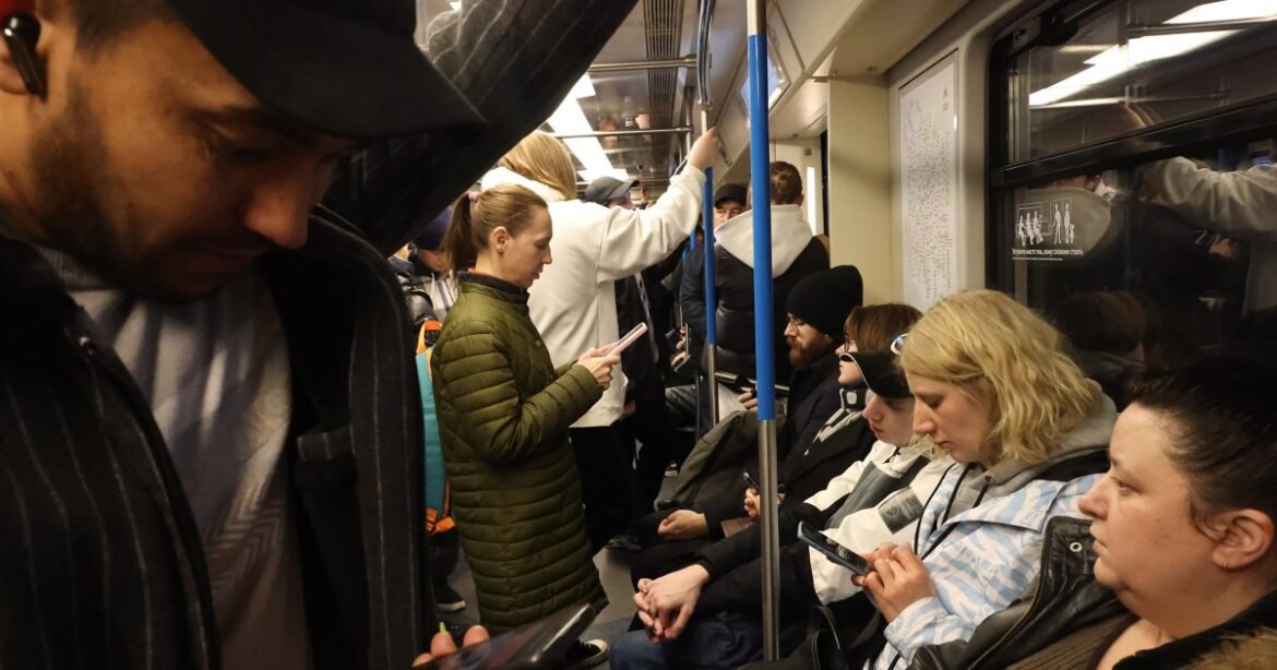 As Putin imposes internet blackouts, Russians show signs of frustration