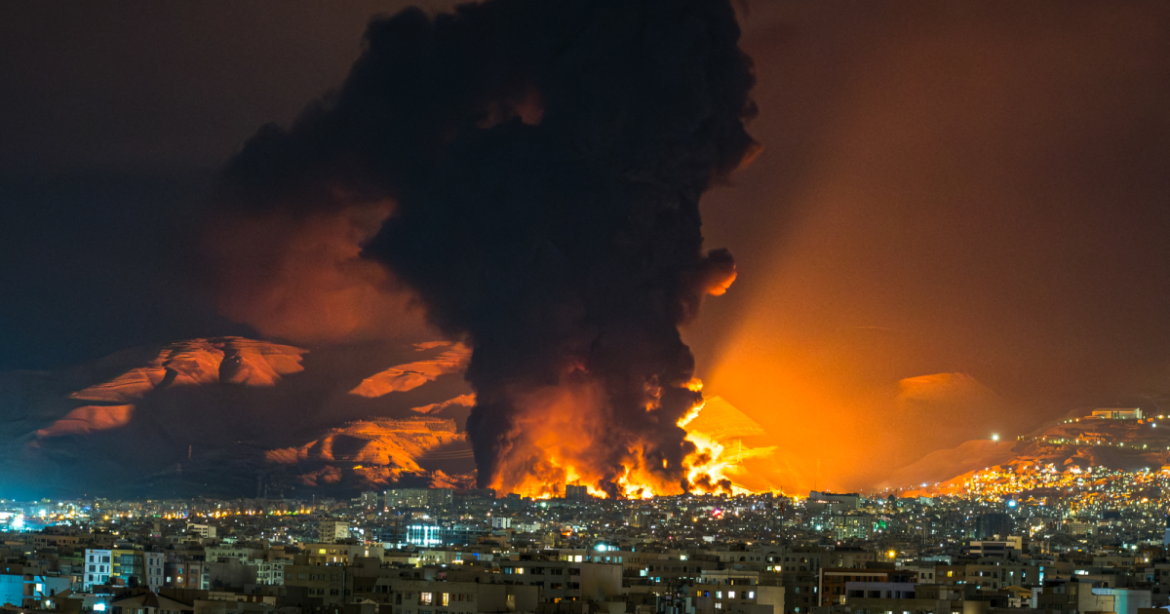 Bombing of Iranian Oil Facilities Is Causing a Health and Environmental Nightmare – Mother Jones