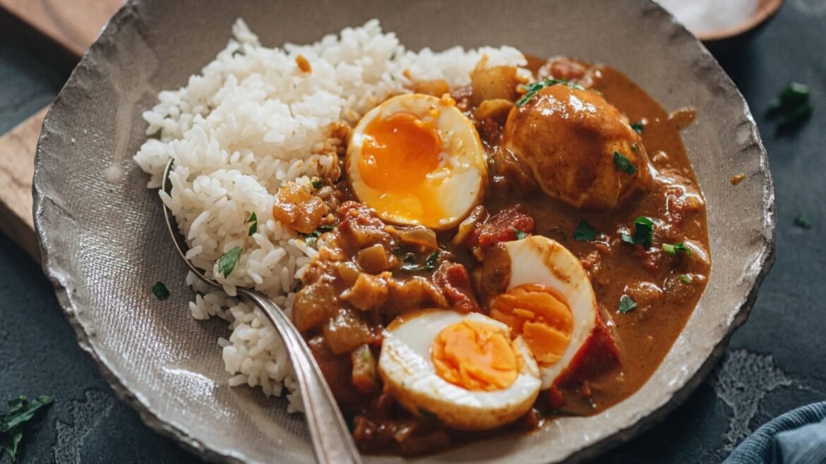 Easy Egg Curry (30-Minute Recipe)
