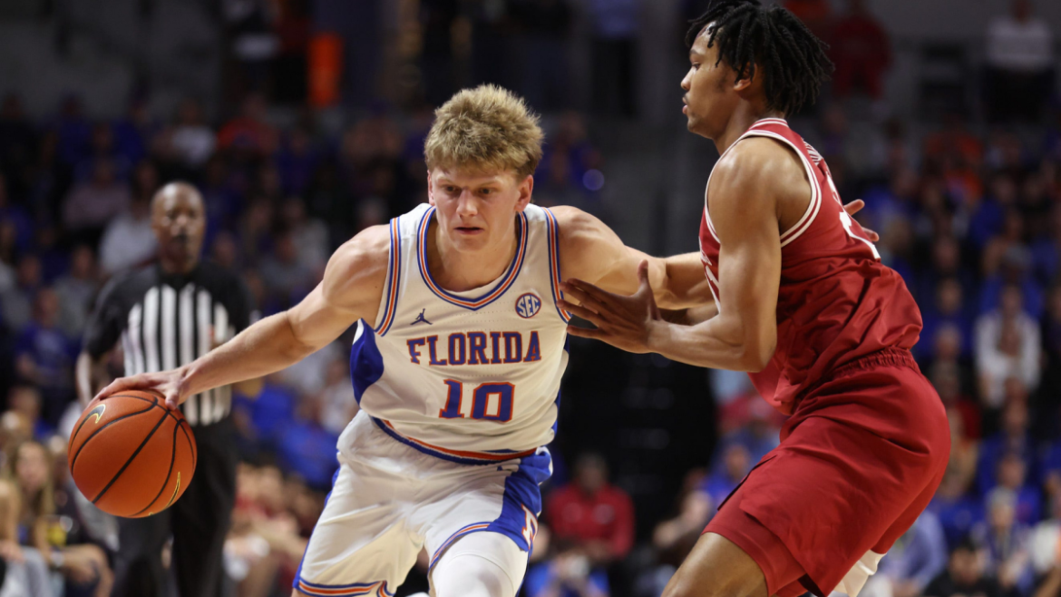 Florida, UConn get a boost in AP Top 25 poll; Louisville drops out of latest college basketball rankings