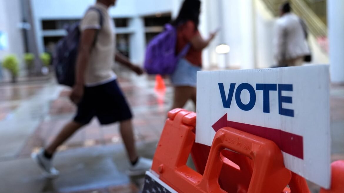 Florida lawmakers to delay voter citizenship requirements until after midterms