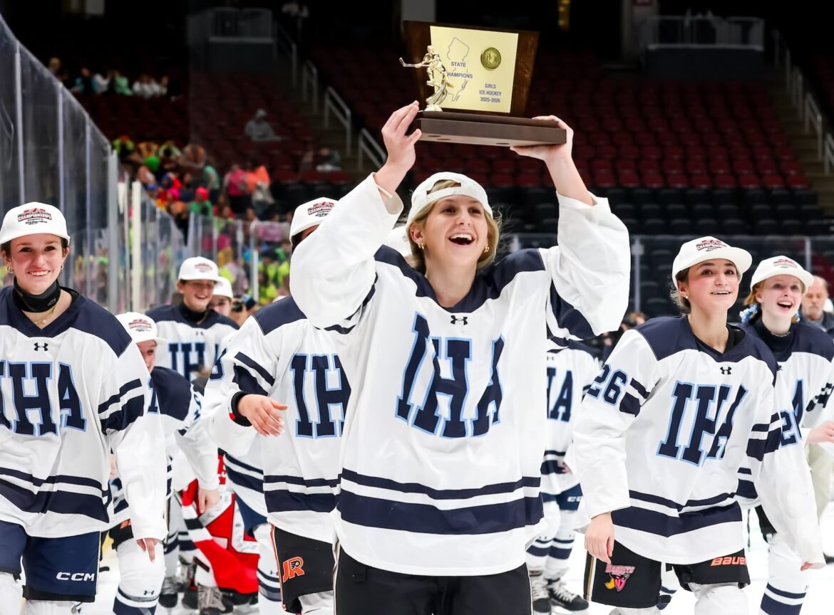 Immaculate Heart celebrates after defeating Morristown-Beard 3-1 in the ice hockey NJSIAA girls State Championship at Prudential Center in Newark, NJ on Monday, March 9, 2026.