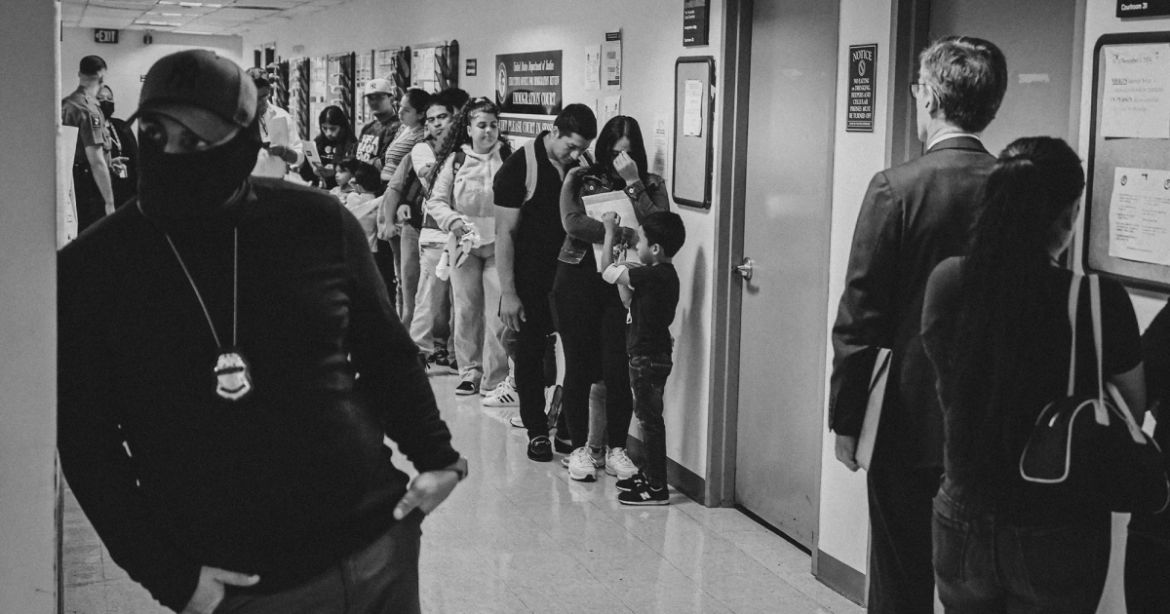 ICE Is Ignoring Rules Put in Place to Avoid Family Separations, Researchers Say – Mother Jones