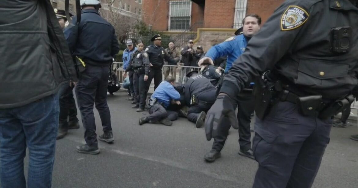 Improvised explosive found at protests near Manhattan's Gracie Mansion, Mamdani's official residence, NYPD says