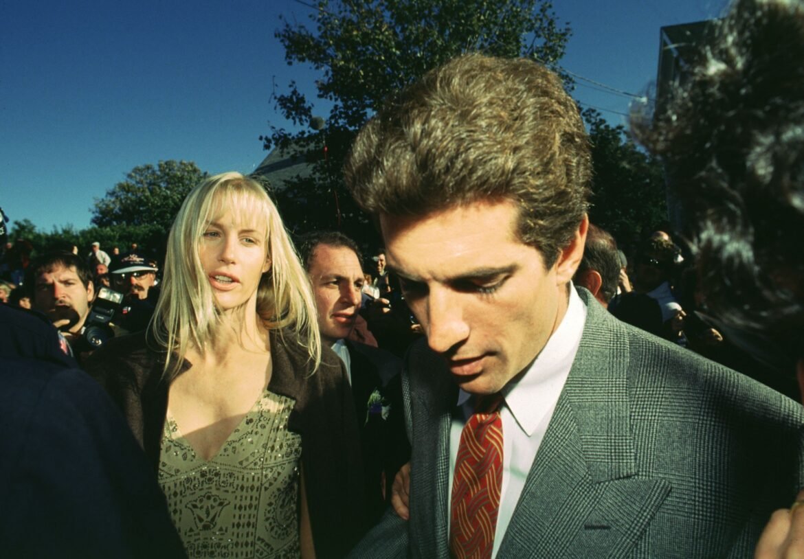 Actor Daryl Hannah with former boyfriend John F. Kennedy Jr.
