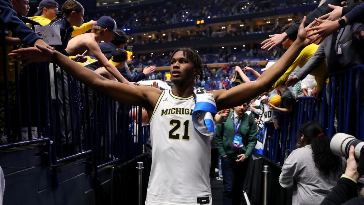 Men's tournament odds: Arizona, Michigan co-title favorites, Wolverines a slight matchup fave