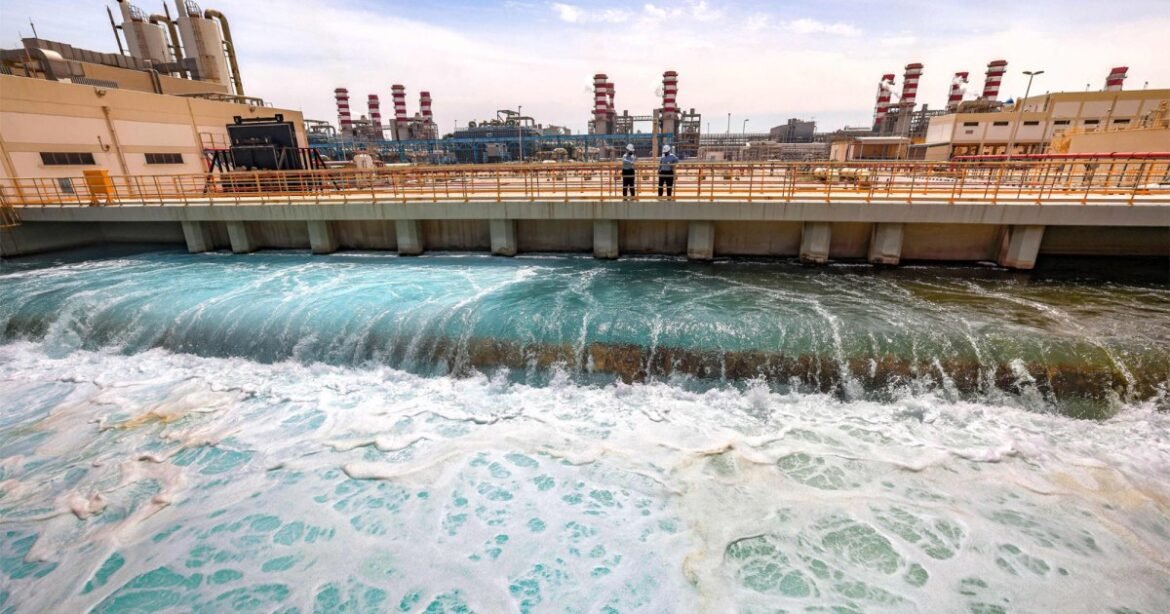 Middle East Desalination Plant Attacks Highlight Risks of Relying on “Fossil Fuel Water” – Mother Jones