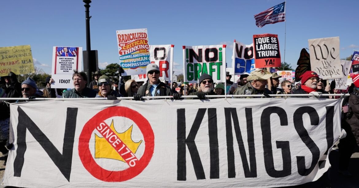 No Kings Protesters Take Over the Country Again – Mother Jones