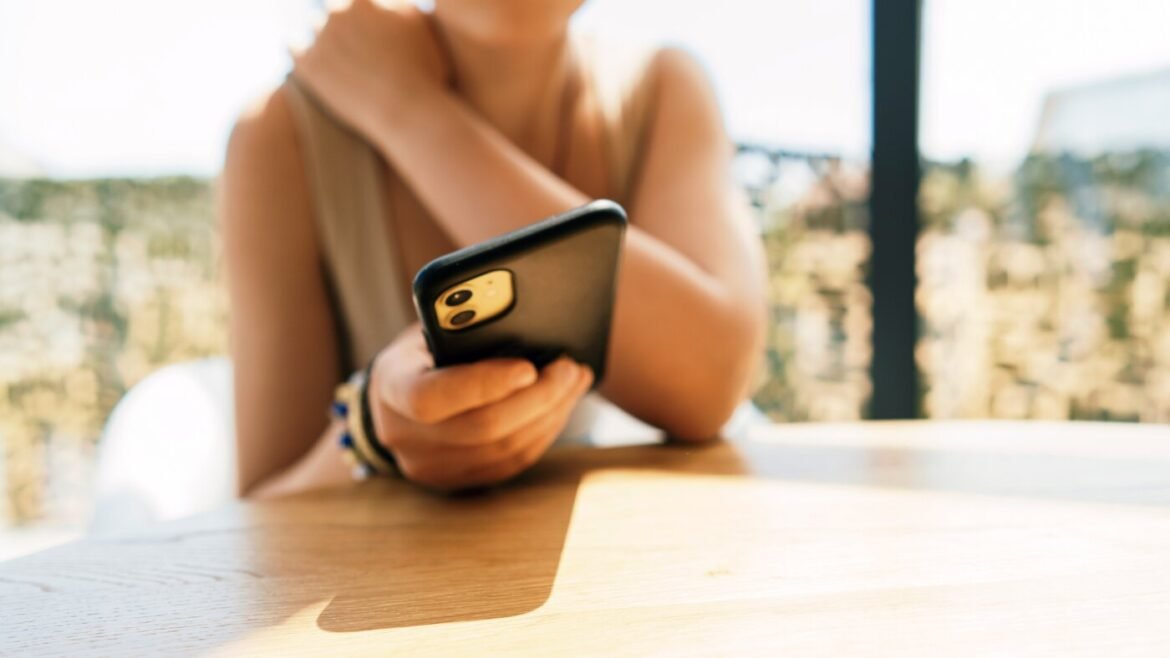 Research points to how companies could make social media less addictive for teens : NPR