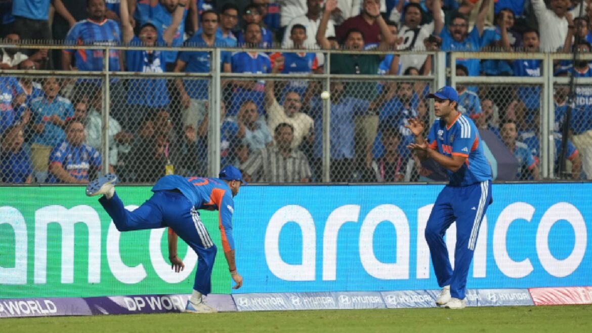 Axar patel Shivam dube relay catch