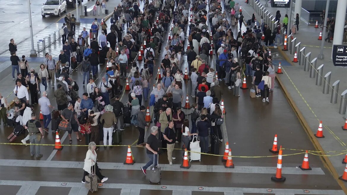 TSA crisis: Nearly 500 officers have quit, and callout rates climb at airports nationwide