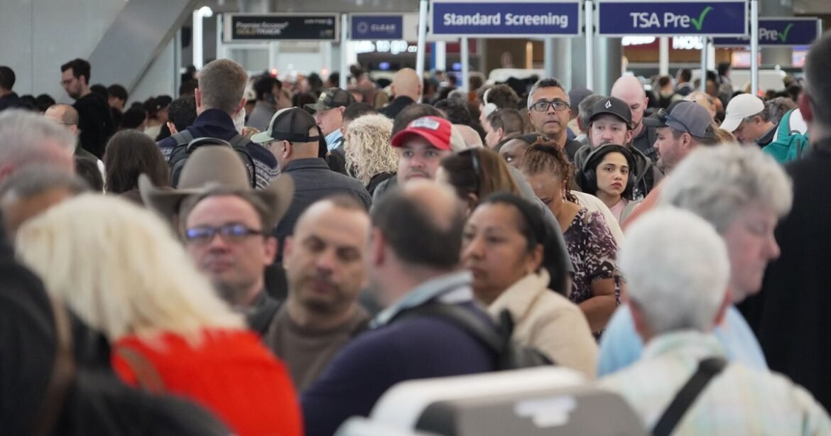 Trump Threatens to Send ICE to Airports to Ease TSA Security Delays – Mother Jones