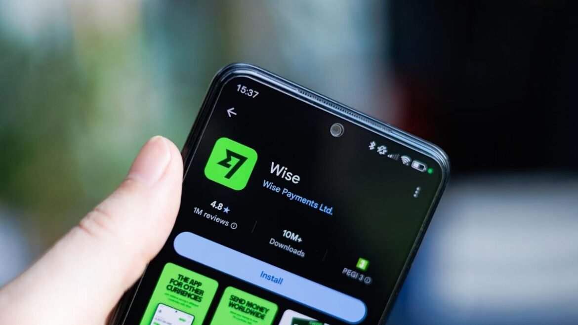 Wise targets daily banking market with new UK account