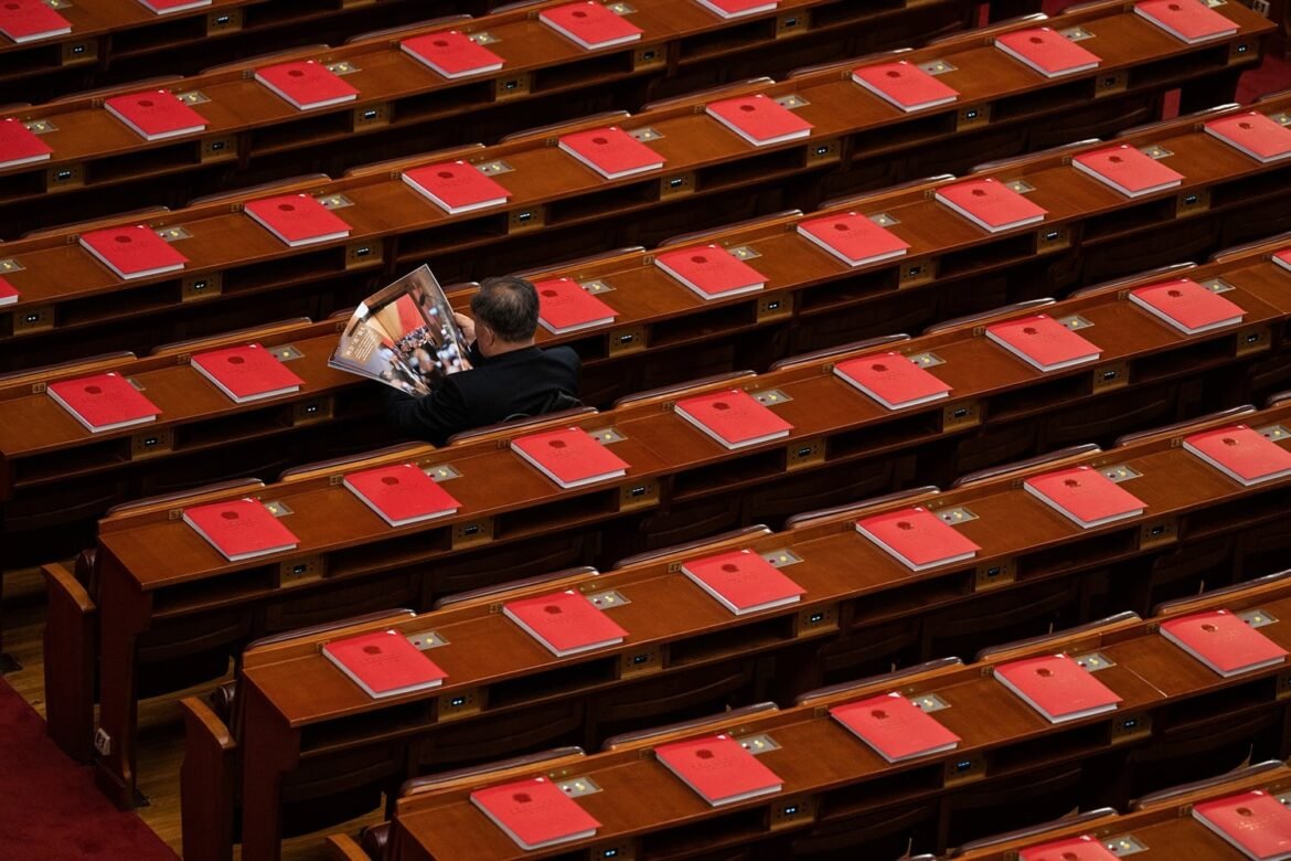 Xi Jinping Wants Both Loyalty and Innovation From Officials