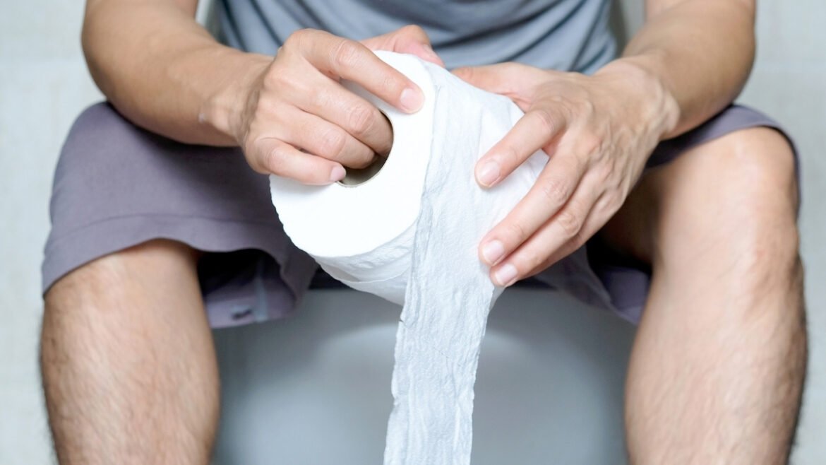 Your Poop Schedule Says a Lot About Your Overall Health, Study Reveals : ScienceAlert