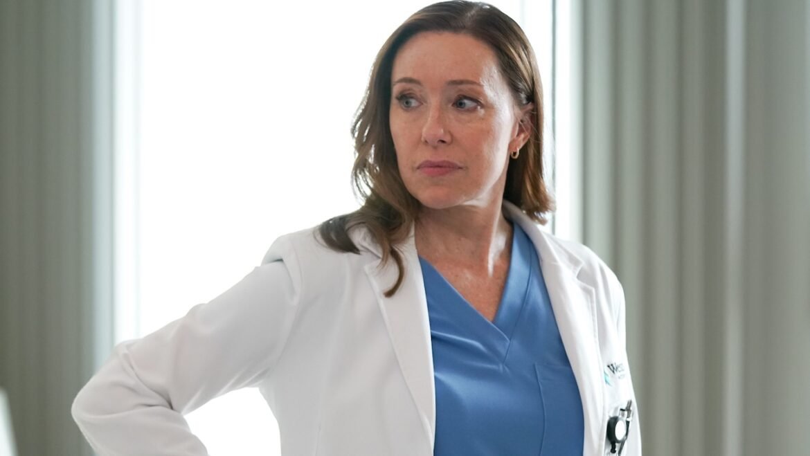 Molly Parker in Doc season 2