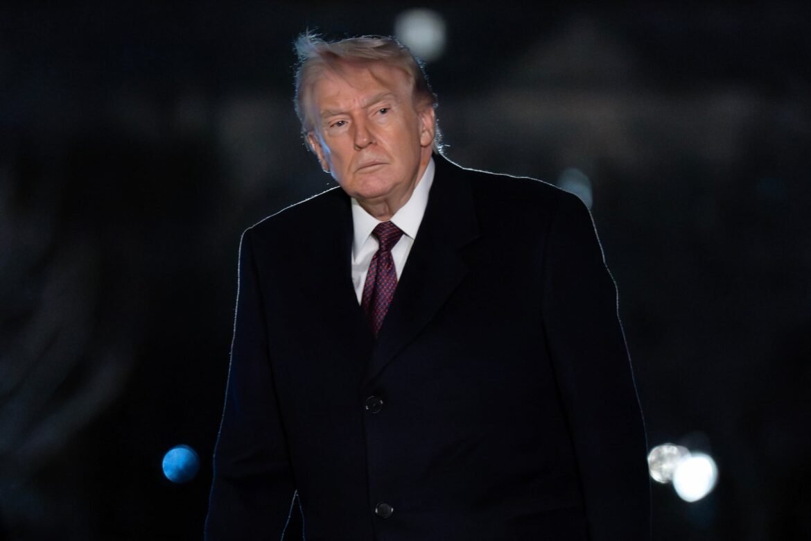 President Donald Trump walks on the South Lawn upon his arrival to the White House, Sunday, March 15, 2026, in Washington. (AP Photo/Jose Luis Magana)