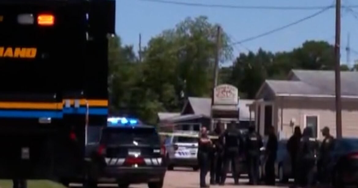 8 children killed, 2 women wounded in Louisiana shooting