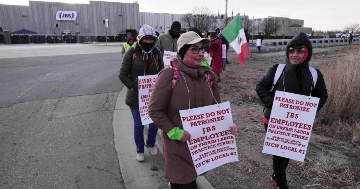 A Major Strike of Beef Workers Pauses in Colorado—but Workers Say the Fight Isn’t Over – Mother Jones