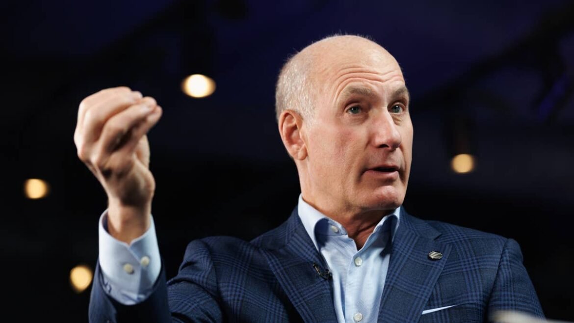 AT&T CEO hopes new offers will restore customer loyalty