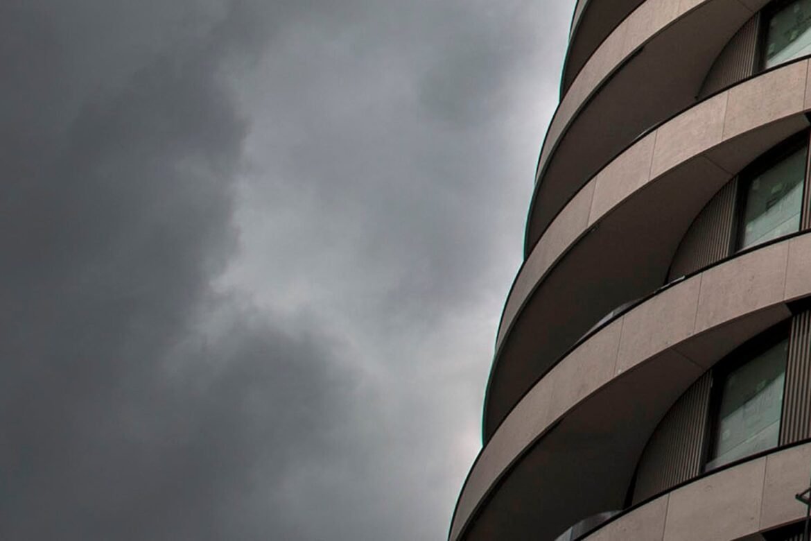 An International Mystery Turns Into a Tragedy