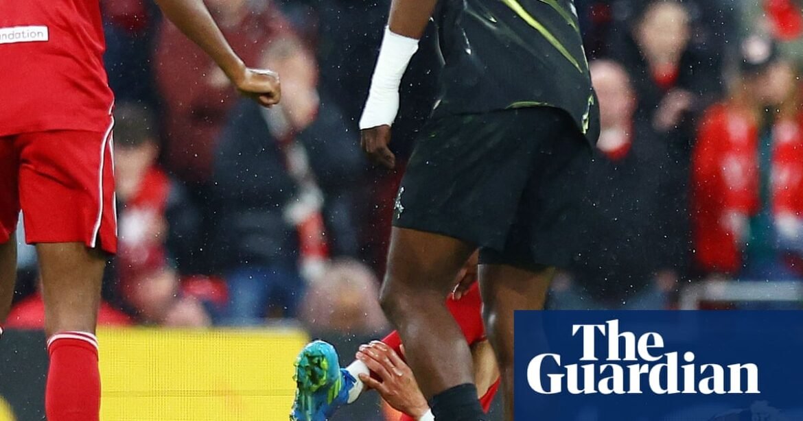 Arne Slot fears ‘really bad’ Ekitiké injury and laments missed Liverpool chances | Liverpool