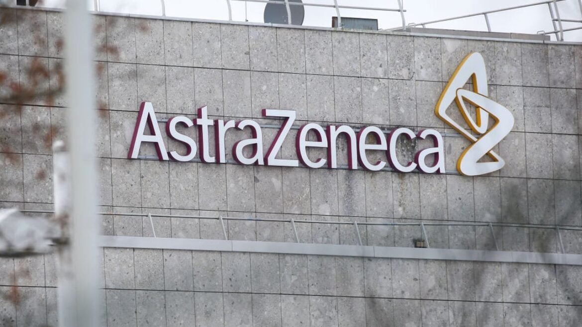 AstraZeneca's camizestrant ambitions stumble as FDA panel rejects novel oral SERD proposal