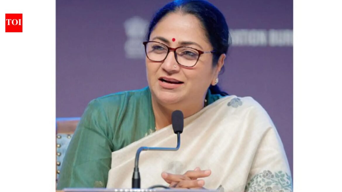 Delhi government tightens heat wave action plan...