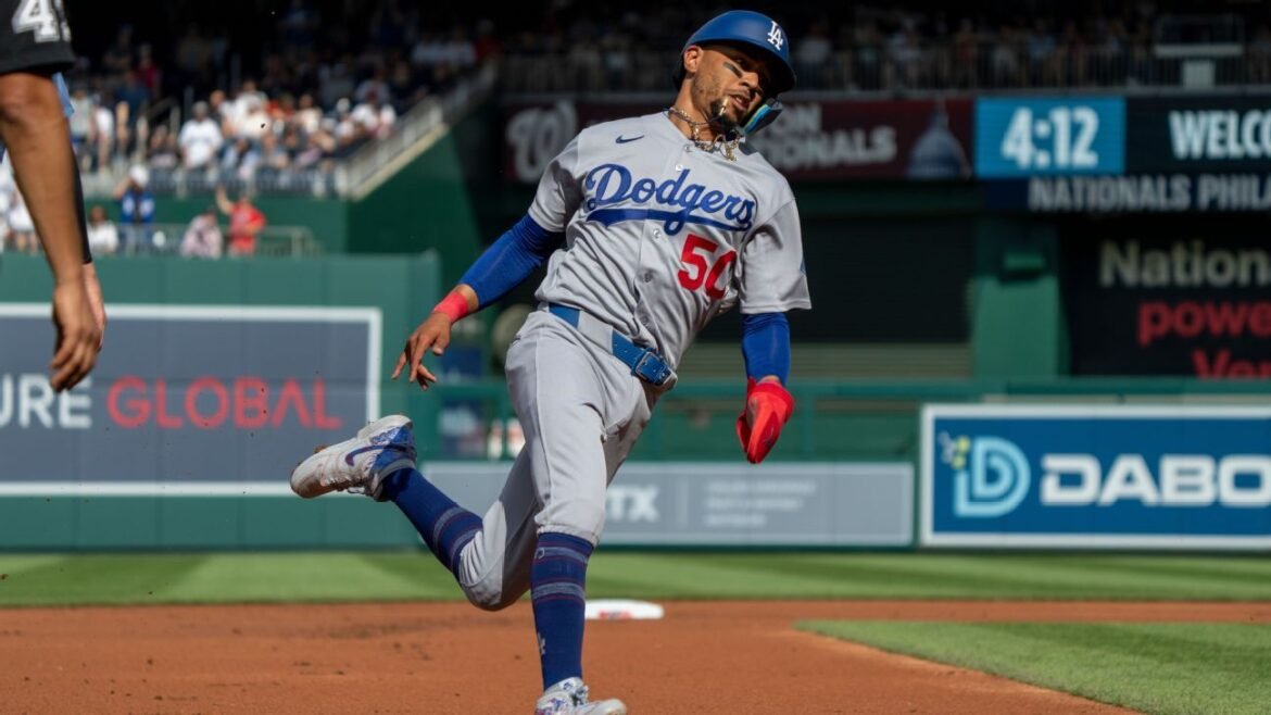 Dodgers' Mookie Betts placed on IL with strained oblique