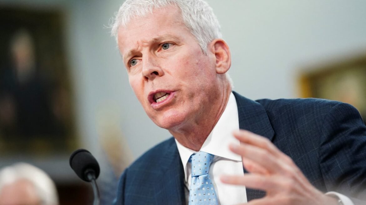 Gas prices may not drop under $3 until next year: Wright