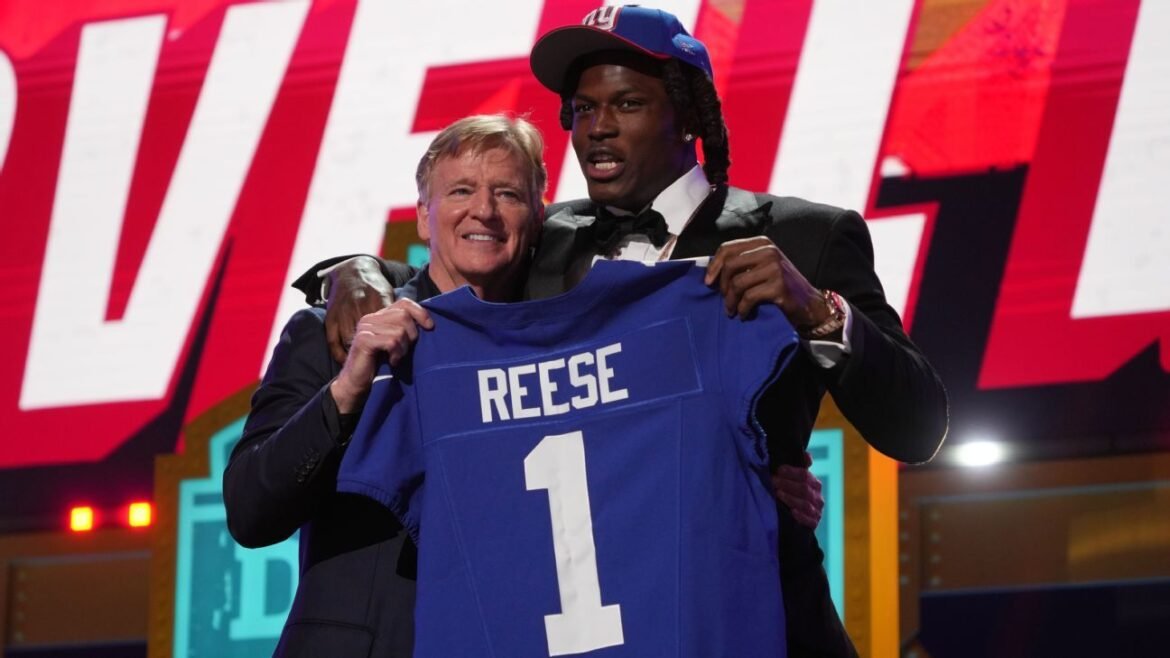 Giants draft Arvell Reese at No. 5, Francis Mauigoa at No. 10