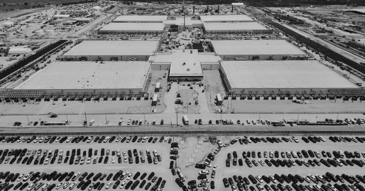 How the American Oligarchy Went Hyperscale – Mother Jones