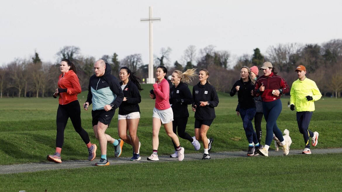 For some, running with a group is a no-brainer. Others struggle with social anxiety or fears that their running skills aren't good enough. Run coaches and neuroscientist Dr. Daya Grant share how to overcome these challenges and reap the benefits of group runs.