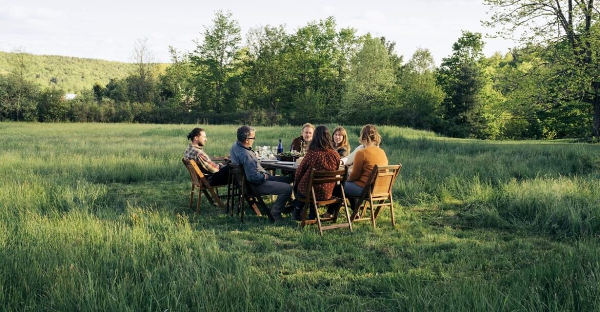 How to Revive the Art of Hanging Out