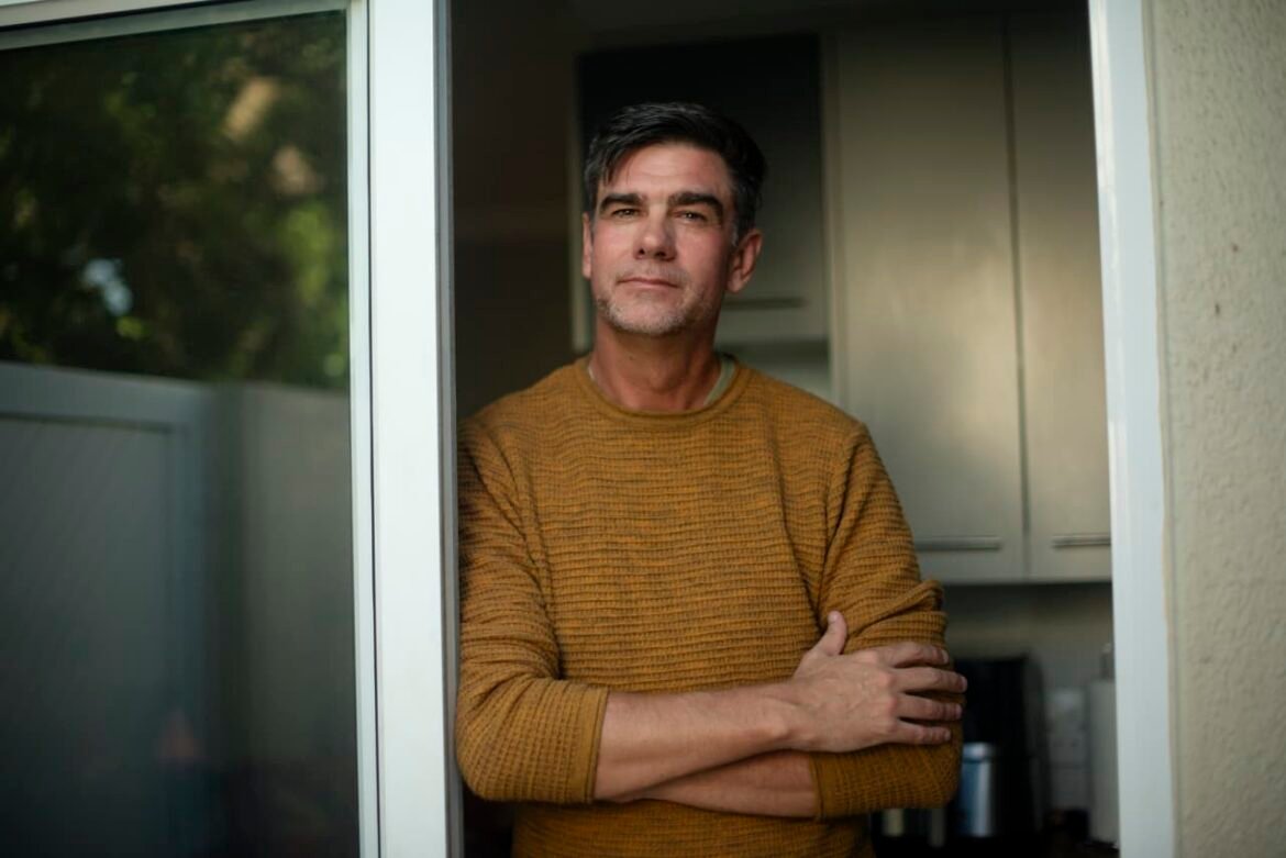 I’m planning to retire at 60. Should I sell my house and invest the $500,000?