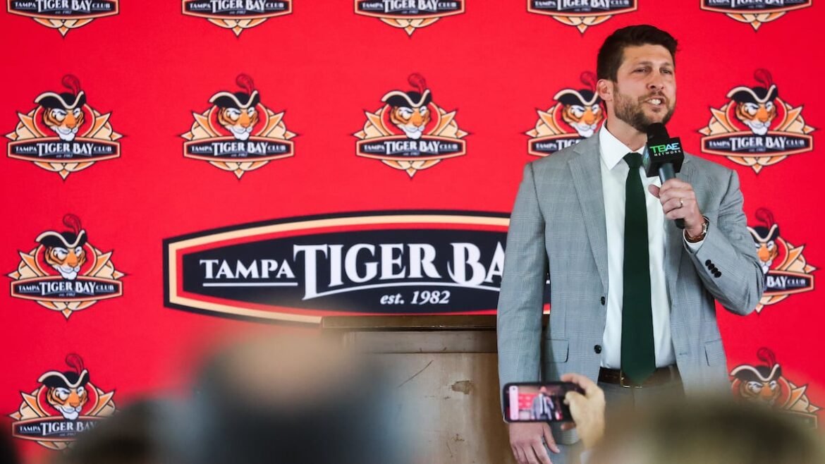 In Tampa, Uthmeier faces critical inquiries before bipartisan Tiger Bay crowd