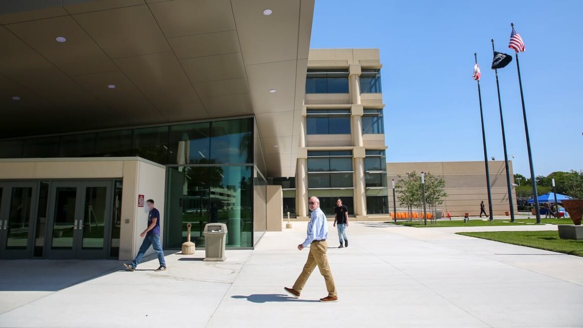 In defense of jury duty | Column