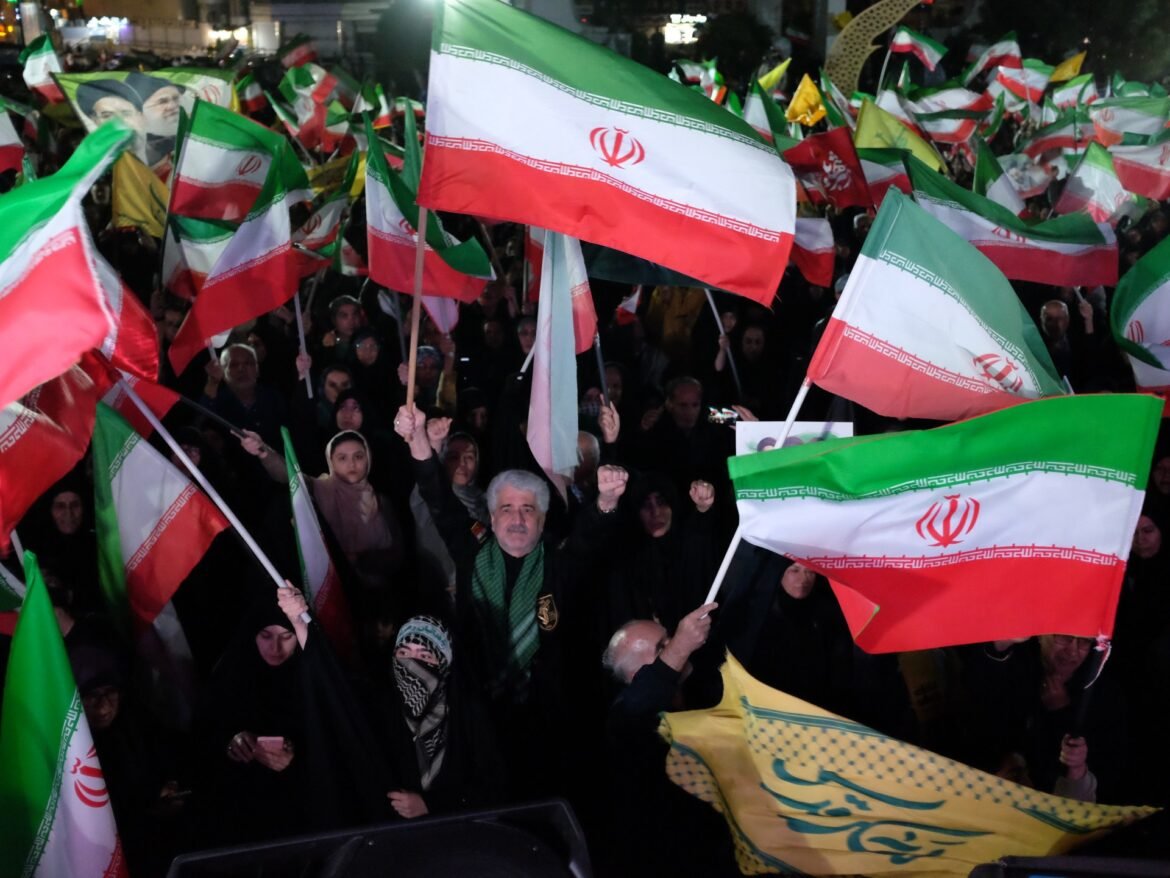Iranian authorities remain defiant, urge supporters to stay in streets | US-Israel war on Iran News