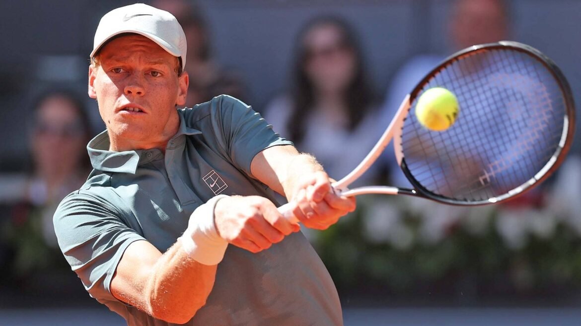 Jannik Sinner shakes off Elmer Moller to book Madrid R4 spot | ATP Tour