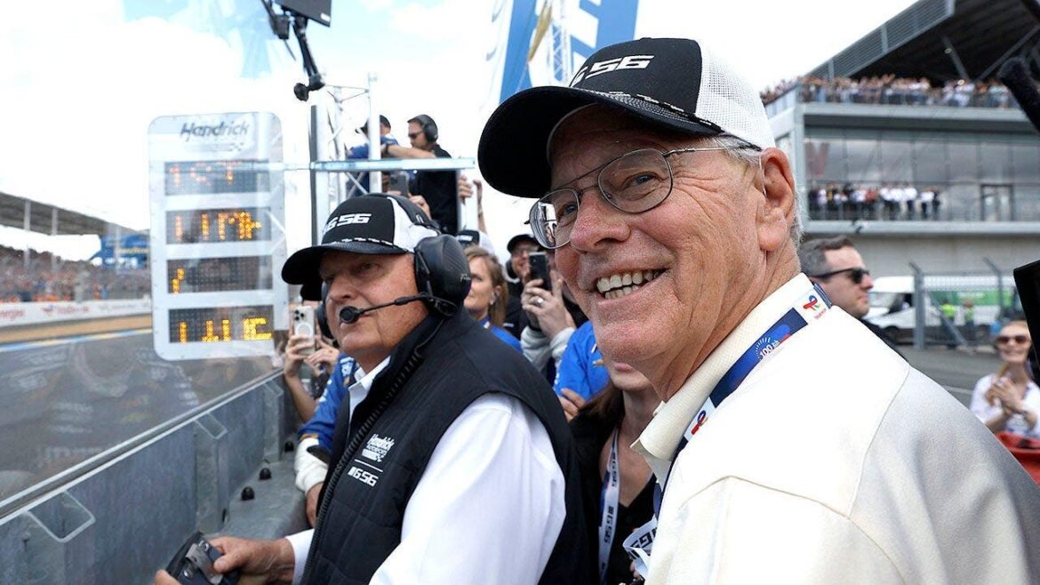 Jim France stepping down as NASCAR CEO: report