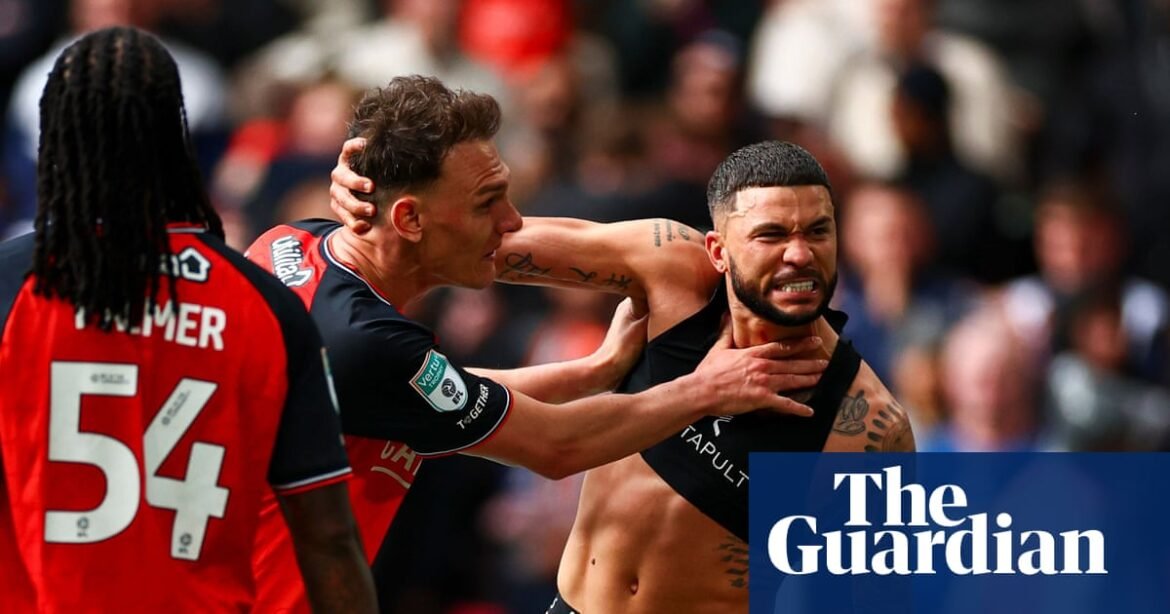 Luton win Vertu Trophy as Nahki Wells double breaks Stockport hearts | EFL Trophy